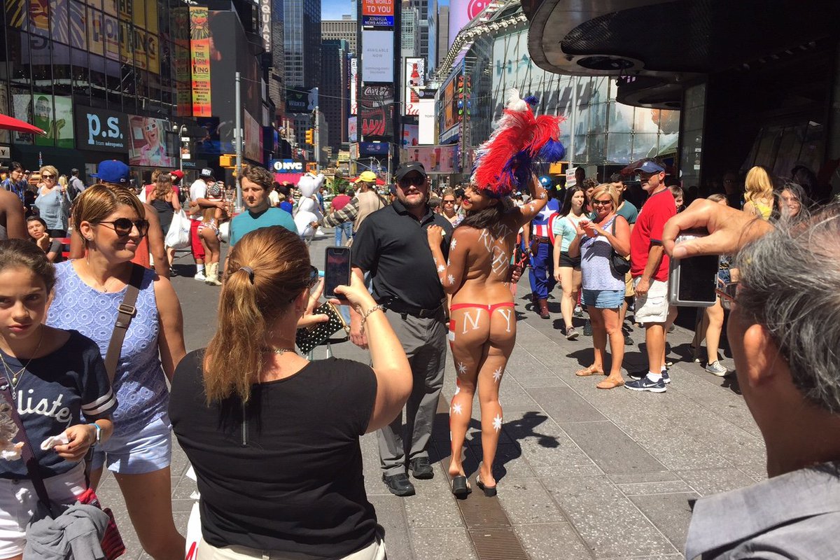 Boobs nude in Manhattan