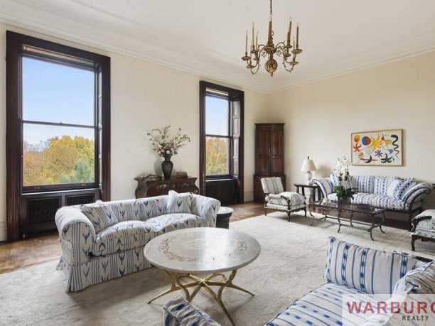 Lauren Bacall S 9 Room Dakota Apartment Is On The Market