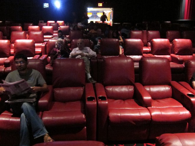 Photos Manhattan S Worst Movie Theater Transformed Into Something