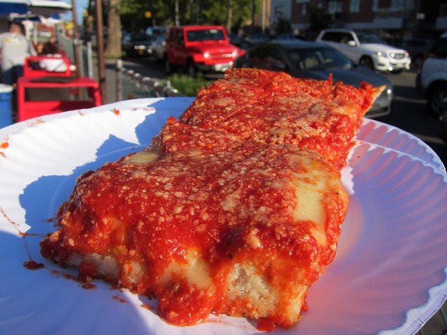 L B Spumoni Gardens Opening In Dumbo To Wage Pizza War With