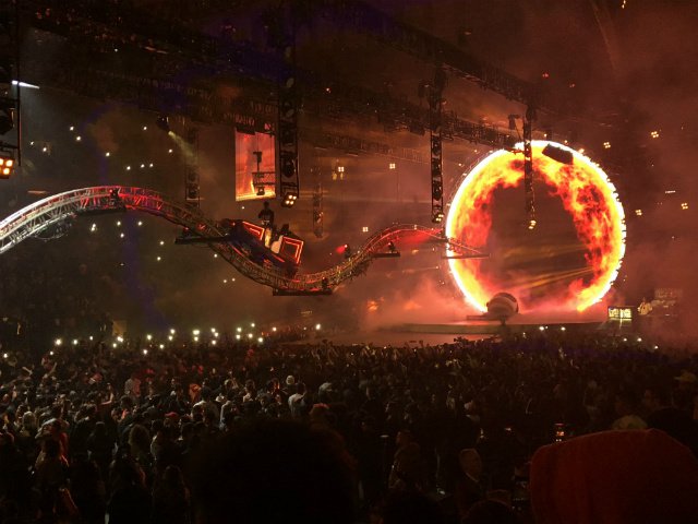 Video: Travis Scott Turned MSG Into A Spectacular Psychedelic Amusement  Park - Gothamist