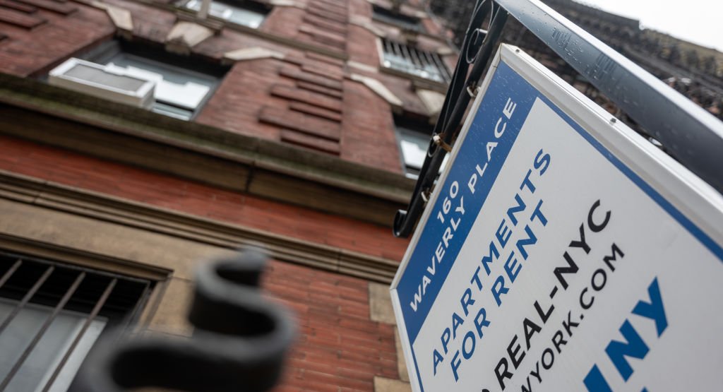 O relatório conclui que os aluguéis na cidade de Nova York estão aumentando 7 vezes mais rápido que os salários
